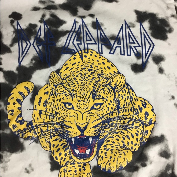 Def Lepard - Picture 5 of 6